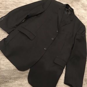 Calvin Klein 46L pinstriped 3 piece suit